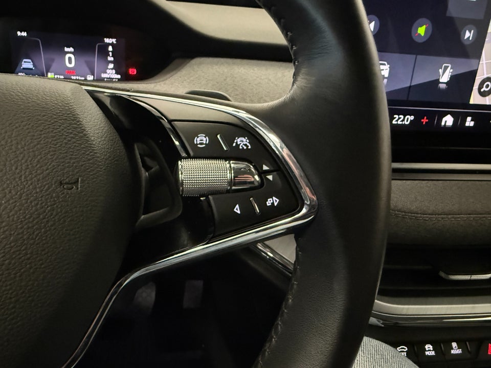 Skoda Enyaq 80 iV Loft 5d