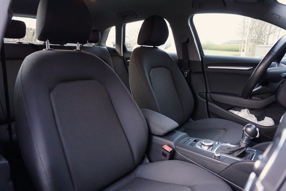 Audi A3 1,4 e-tron Sportback S-tr. 5d