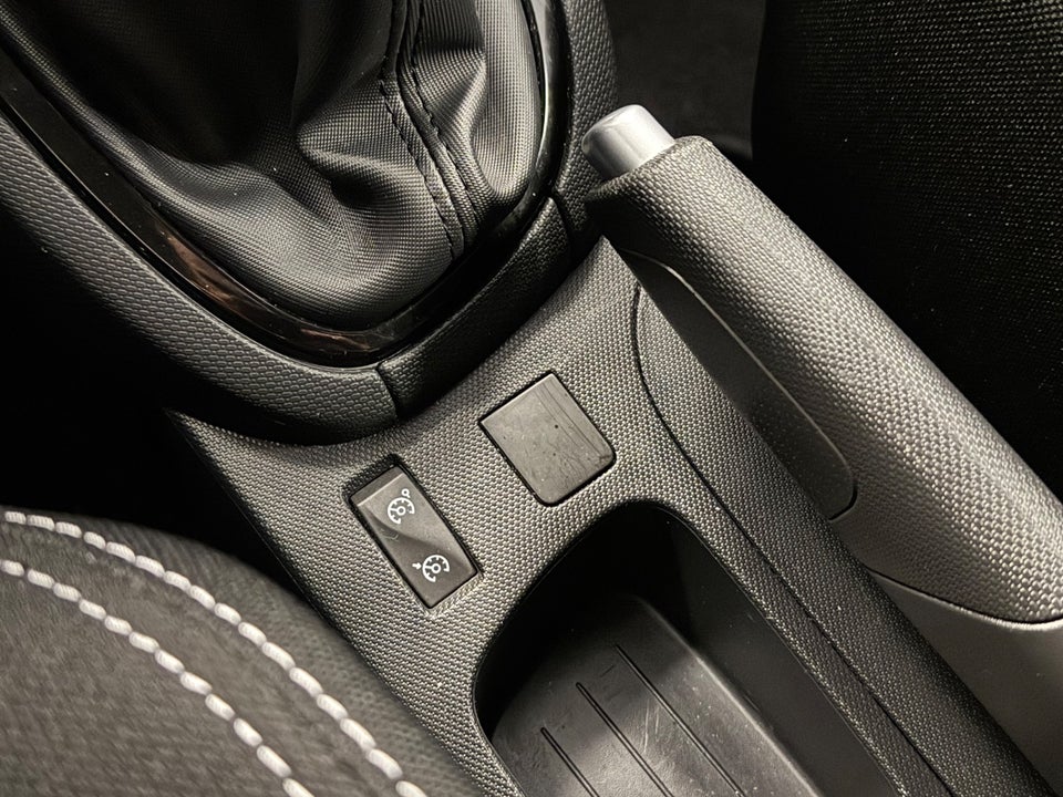 Renault Clio IV 1,2 16V Authentique Sport Tourer 5d