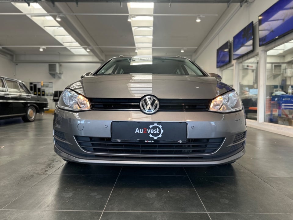 VW Golf VII 1,2 TSi 105 Comfortline Variant BMT 5d