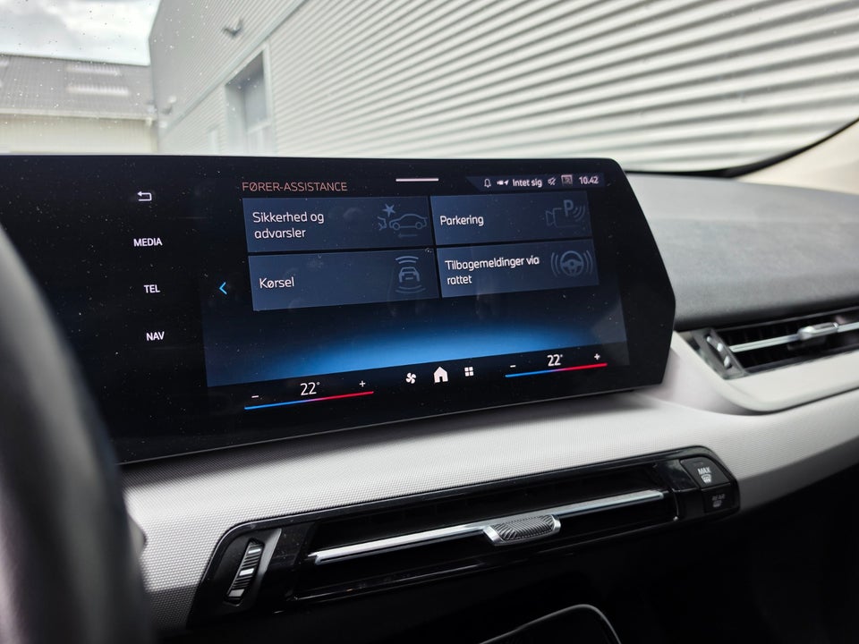 BMW iX1 eDrive20 X-Line 5d