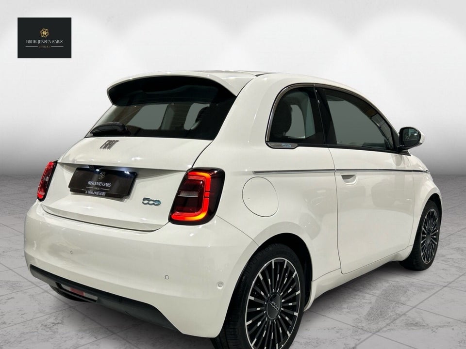 Fiat 500e 42 la Prima by Bocelli 3d