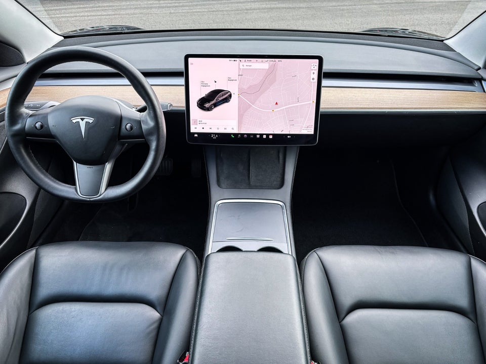 Tesla Model 3 Long Range AWD 4d