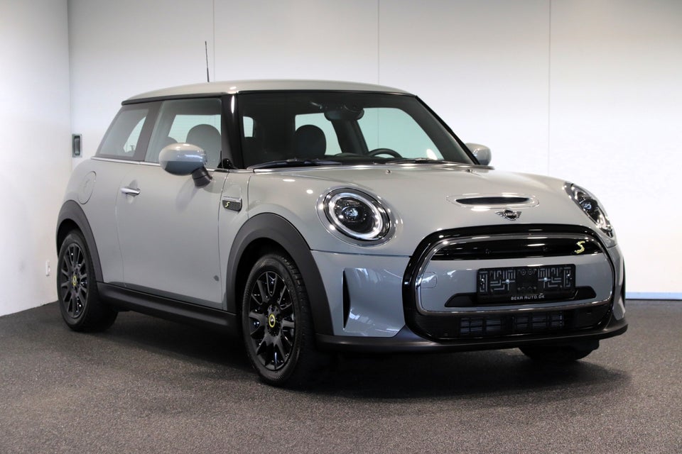 MINI Cooper SE Classic Trim 3d