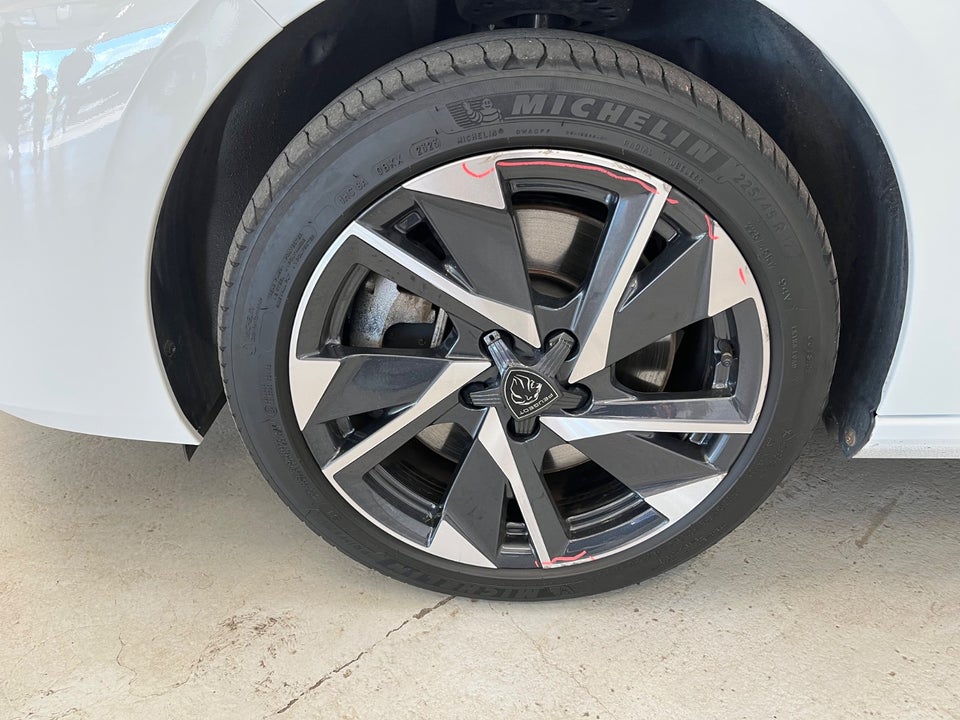 Peugeot 308 1,6 Hybrid First Selection SW EAT8 5d