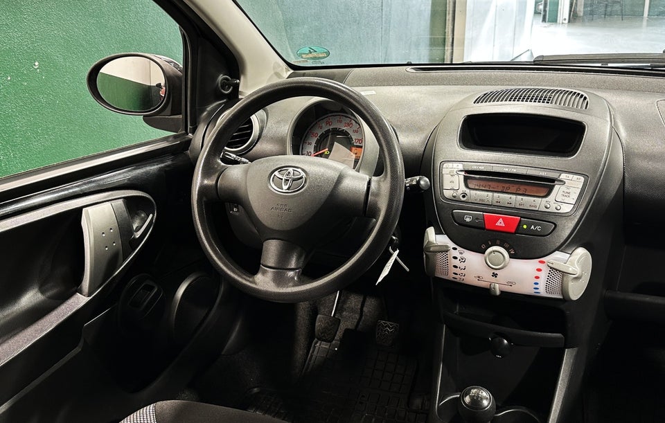 Toyota Aygo 1,0 VVT-i T1 5d
