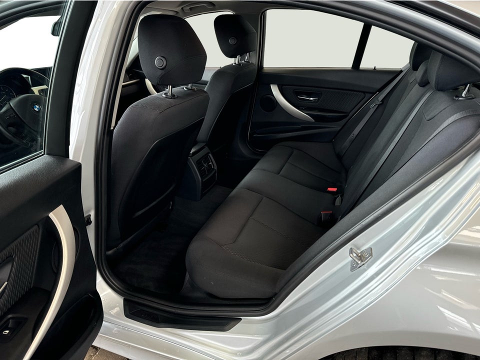 BMW 320d 2,0 aut. 4d