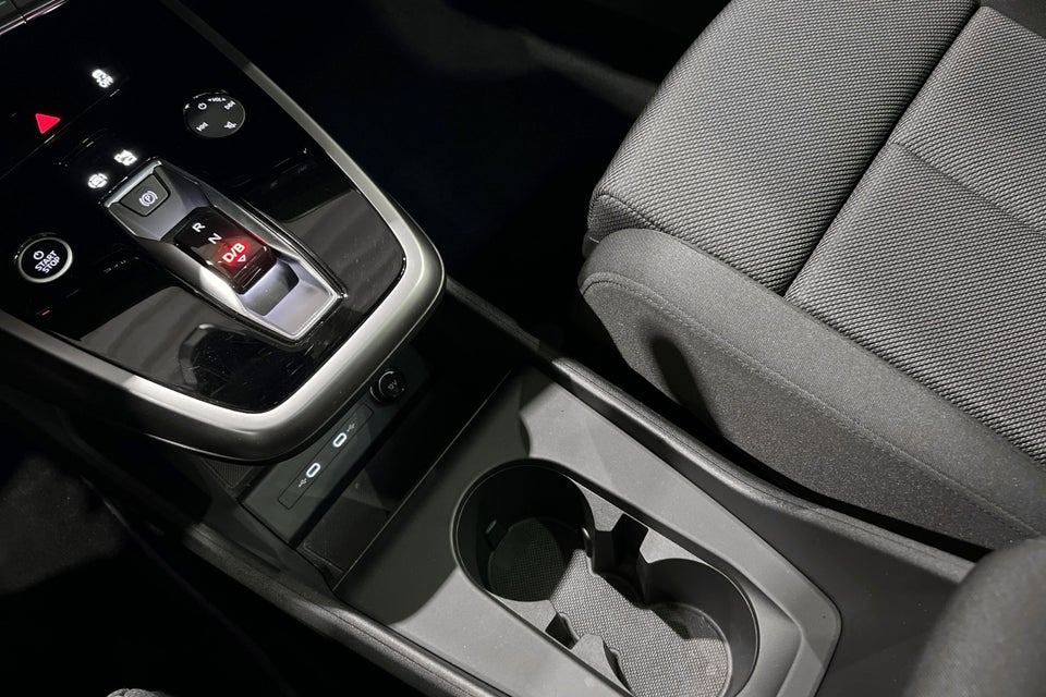 Audi Q4 e-tron 40 Attitude 5d