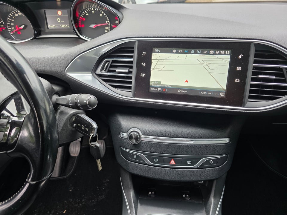 Peugeot 308 1,6 BlueHDi 120 Active 5d