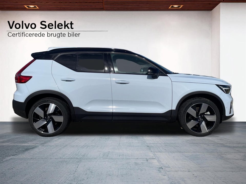 Volvo XC40 ReCharge Twin Ultimate 5d