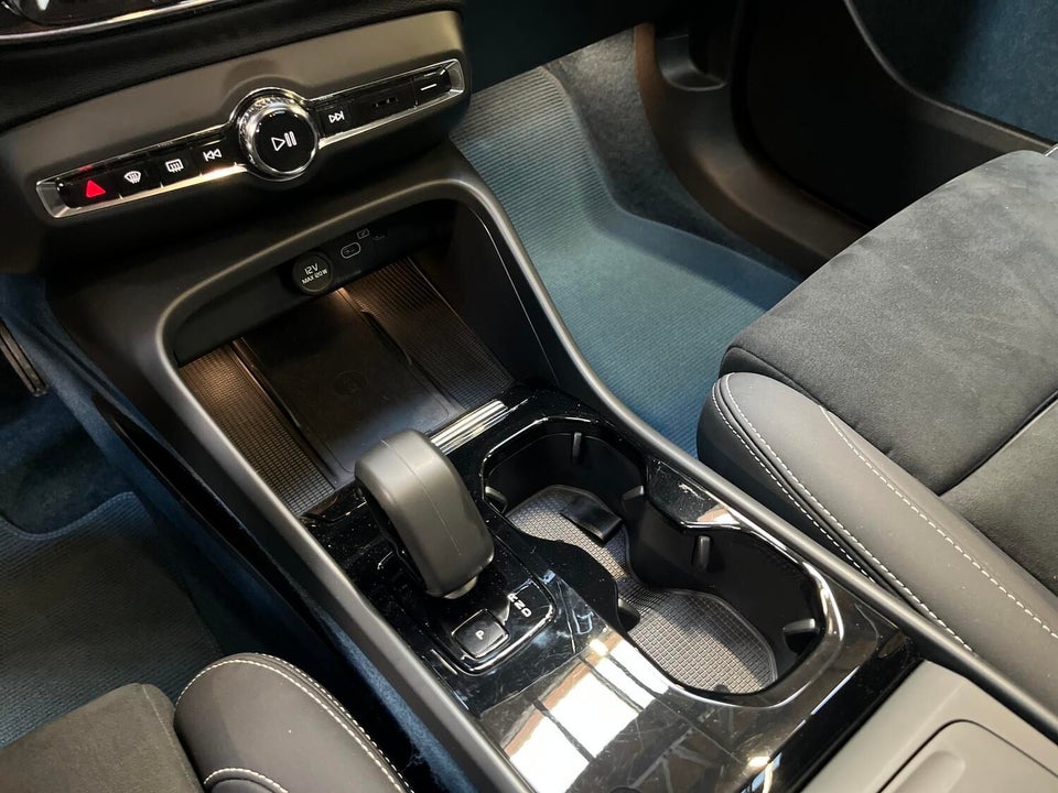 Volvo XC40 ReCharge Twin Ultimate 5d