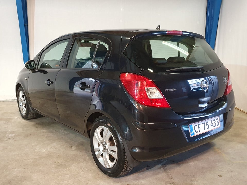 Opel Corsa 1,4 16V Cosmo 5d