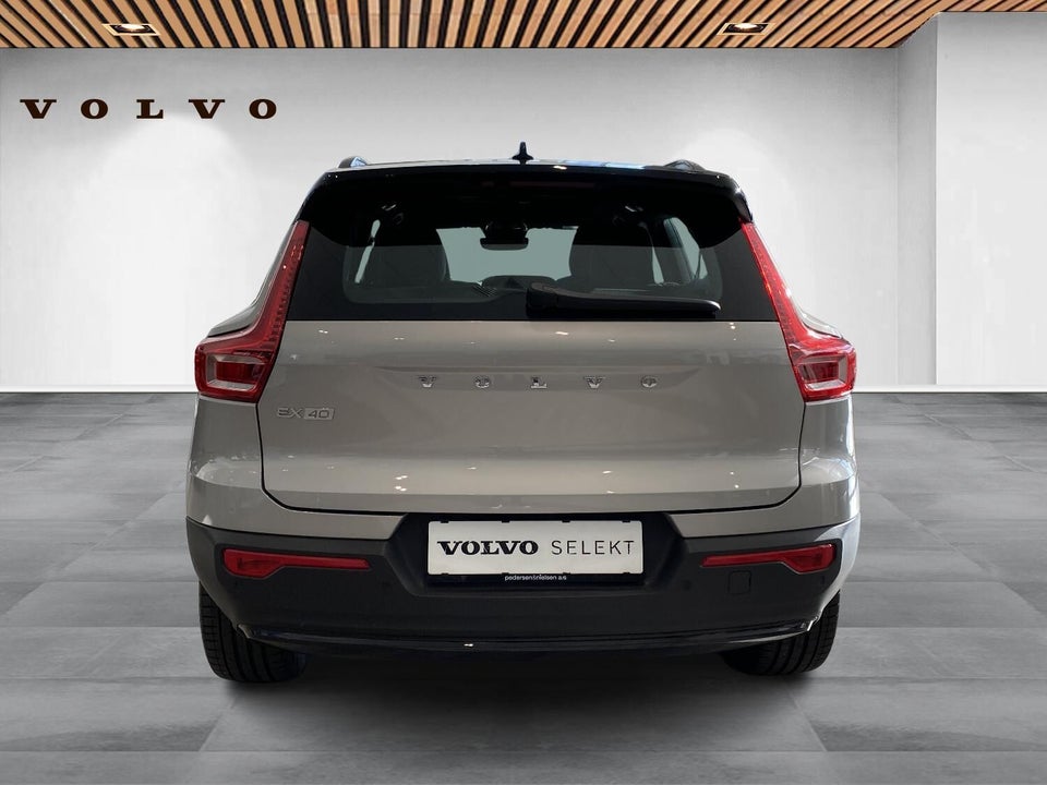 Volvo EX40 Twin Performance Plus 5d