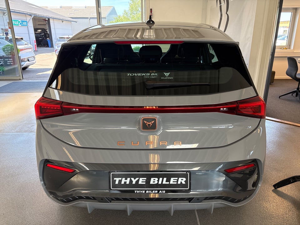 Cupra Born 58  5d