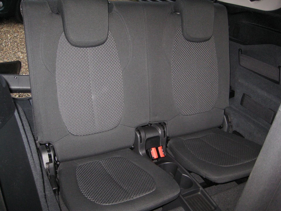 BMW 218d 2,0 Gran Tourer Advantage aut. 7prs 5d