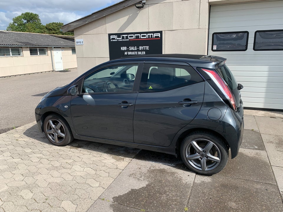 Toyota Aygo 1,0 VVT-i x-sky 5d