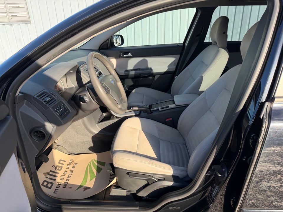 Volvo V50 1,8  5d