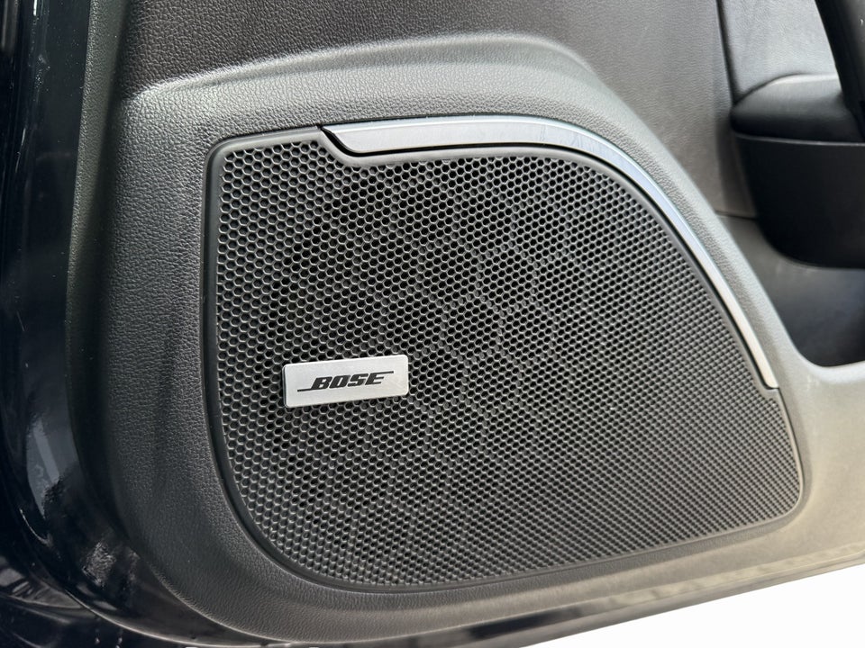 Renault Megane IV 1,2 TCe 130 Bose Edition EDC 5d
