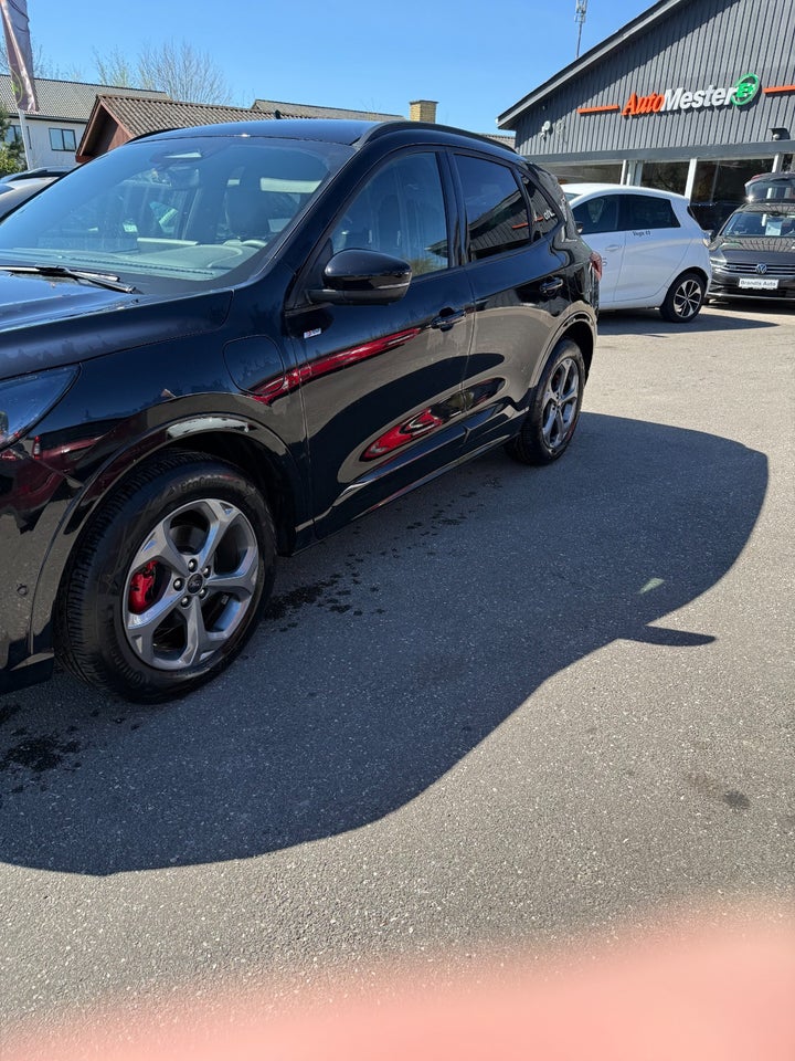 Ford Kuga 2,5 PHEV ST-Line X CVT 5d