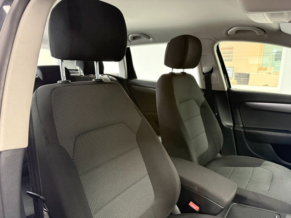 VW Passat 2,0 TDi 140 Comfortline Variant DSG BM 5d