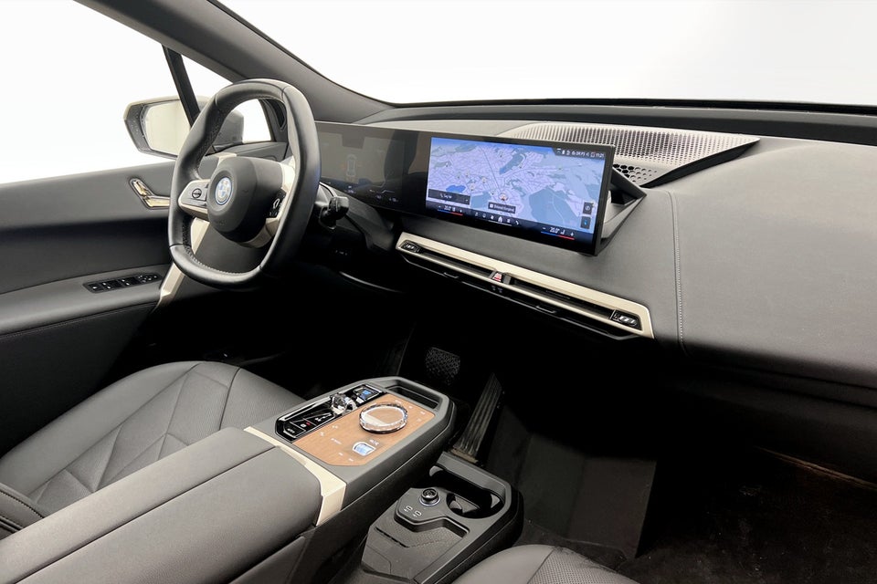 BMW iX xDrive40 Supercharged 5d