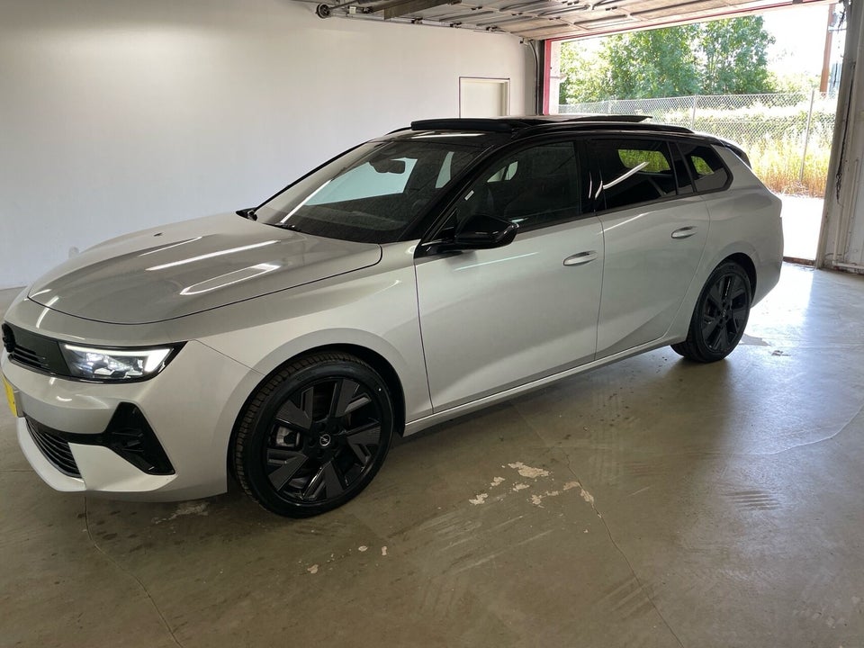 Opel Astra-e 54 GS 5d