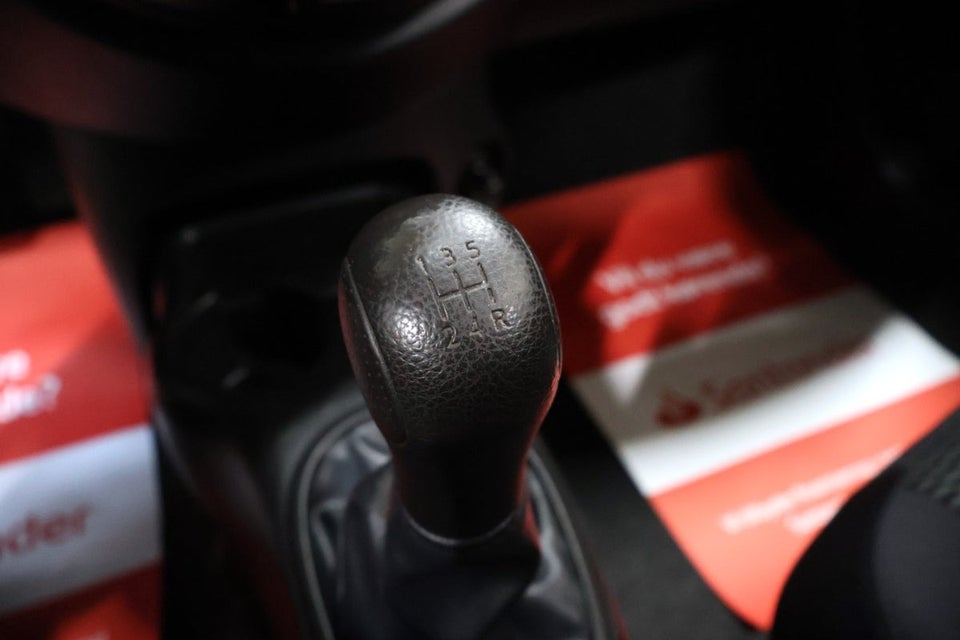 Nissan Micra 1,2 Visia 5d