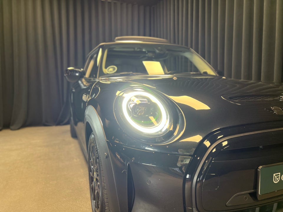 MINI Cooper SE Classic Trim 3d