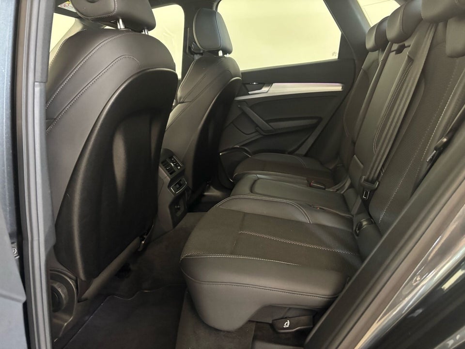 Audi Q5 50 TFSi e S-line quattro S-tr. 5d