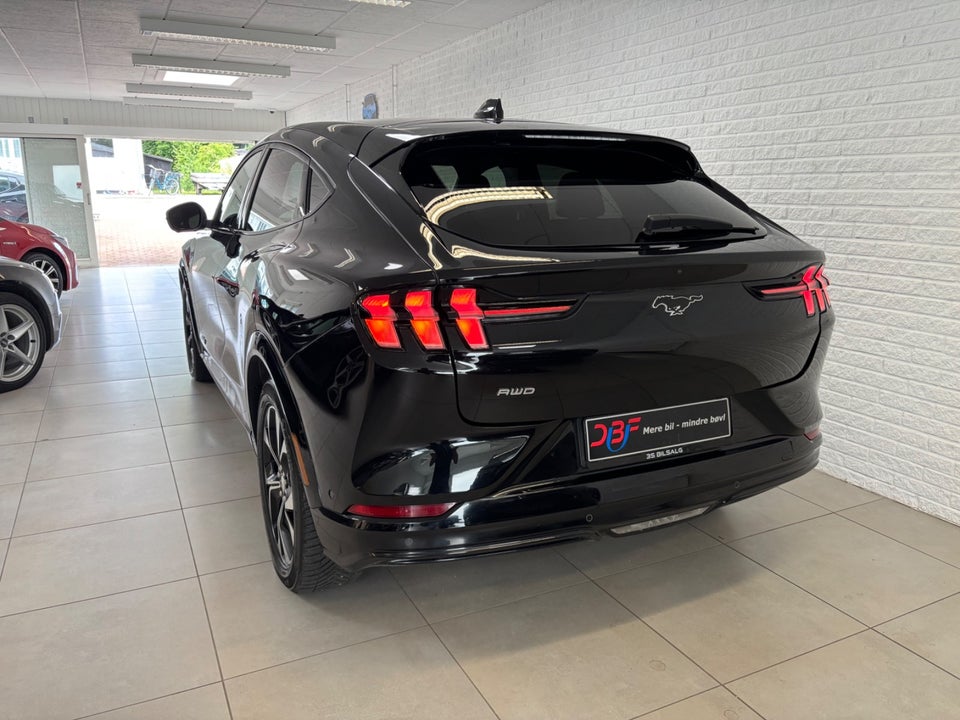 Ford Mustang Mach-E 91 Premium Extended Range AWD 5d