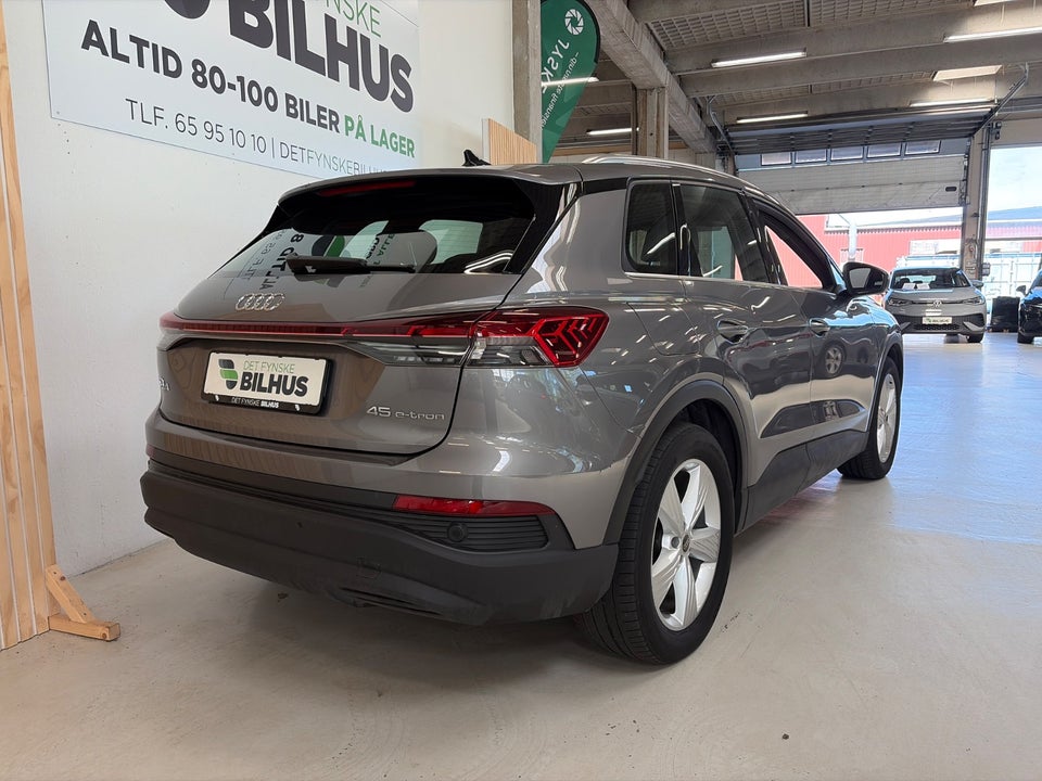 Audi Q4 e-tron 45 Progress 5d