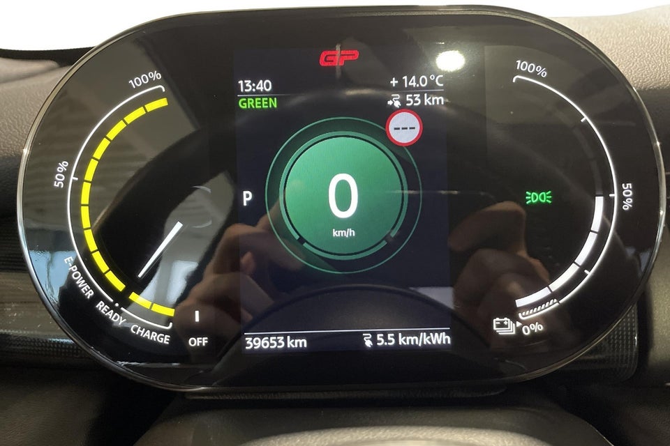 MINI Cooper SE Maximise 3d