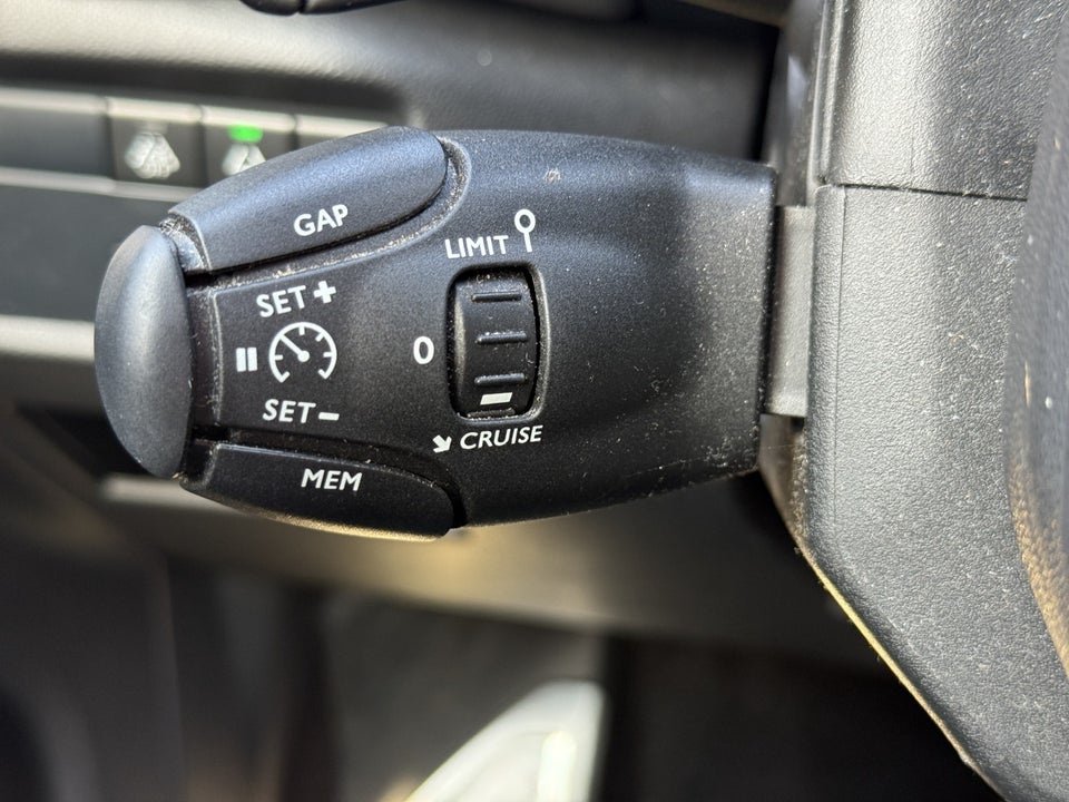 Citroën C5 Aircross 1,6 Hybrid Shine Sport EAT8 5d