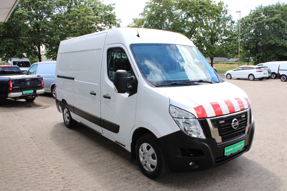 Nissan NV400 2,3 dCi 150 L2H2 Kassevogn