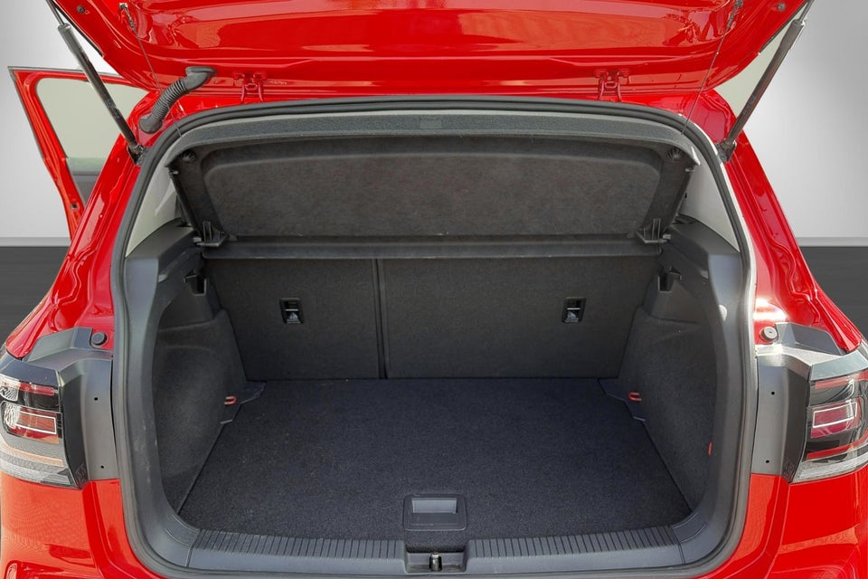 VW T-Cross 1,0 TSi 110 Life Team 5d