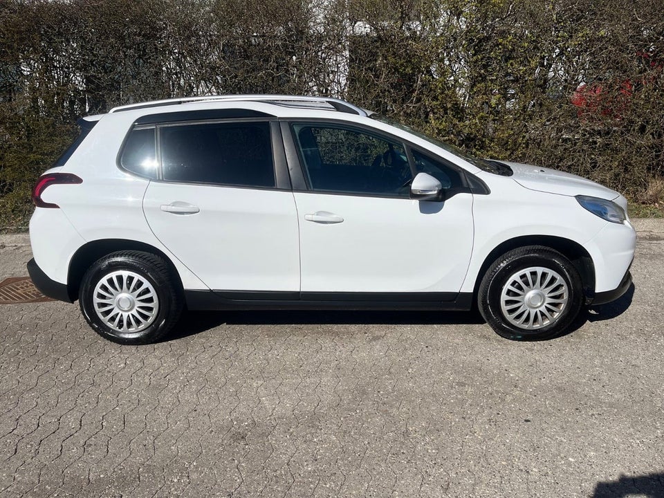 Peugeot 2008 1,2 e-VTi 82 Allure ESG 5d