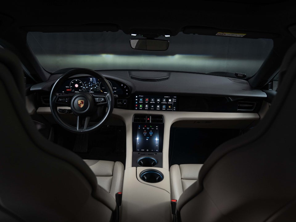 Porsche Taycan 4 Performance+ Cross Turismo 5d