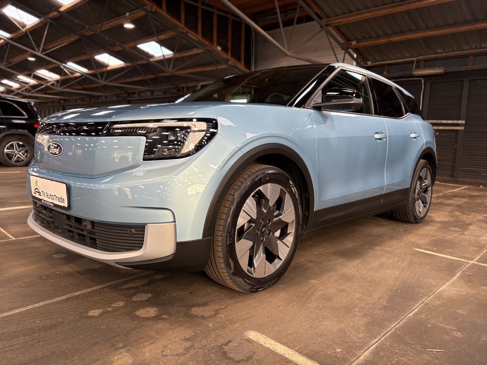 Ford Explorer 77 Premium Extended Range 5d