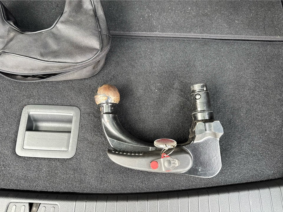 VW Touran 1,5 TSi 150 Comfortline DSG 7prs 5d