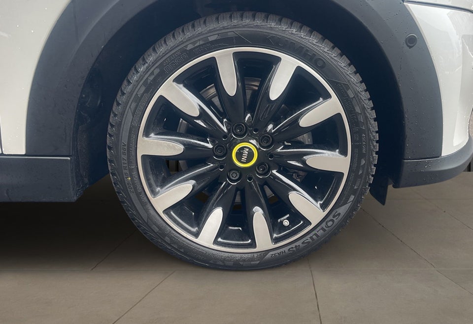 MINI Cooper SE Yours Trim 3d