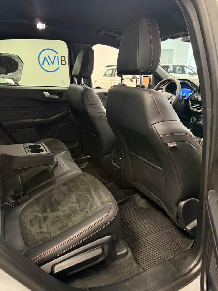 Ford Kuga 2,5 PHEV Graphite Tech CVT 5d