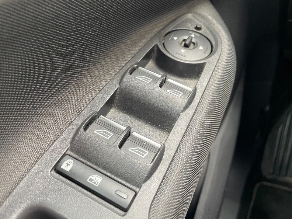Ford C-MAX 1,0 SCTi 125 Titanium 5d