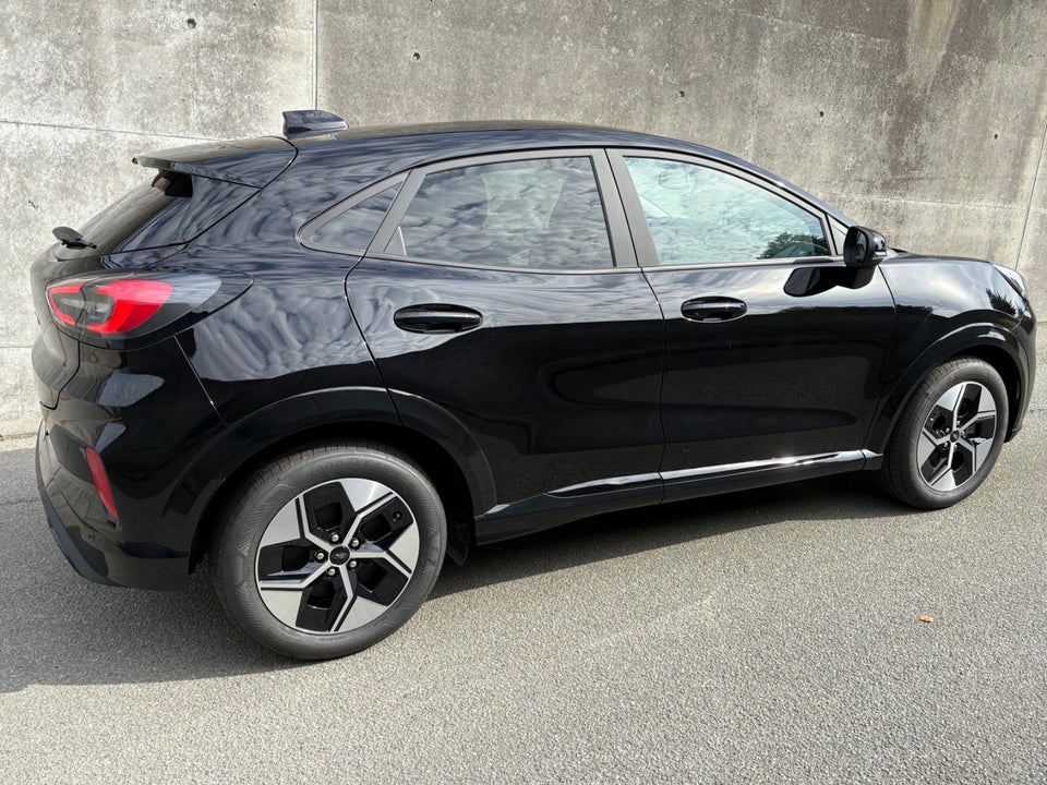 Ford Puma 46 Gen-E Select 5d