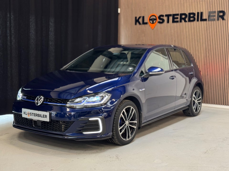VW Golf VII 1,4 GTE DSG 5d