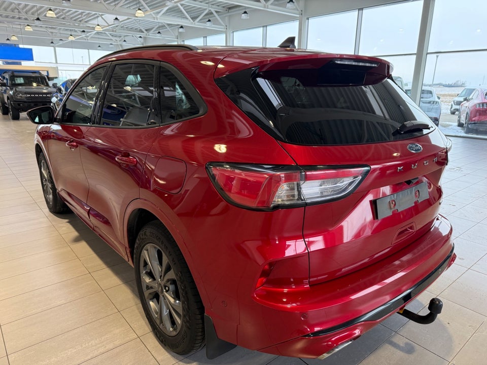 Ford Kuga 2,5 PHEV ST-Line X CVT 5d