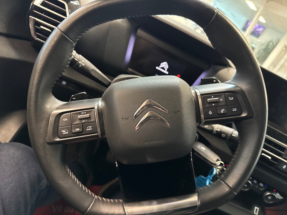 Citroën C4 1,2 PureTech 130 Iconic Comfort EAT8 5d