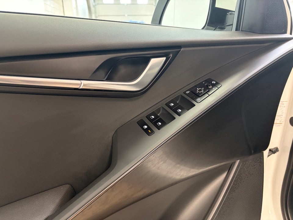 Kia Niro 64 EV Upgrade 5d