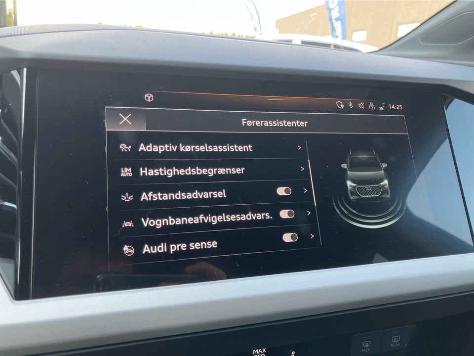 Audi Q4 e-tron 40 S-line 5d