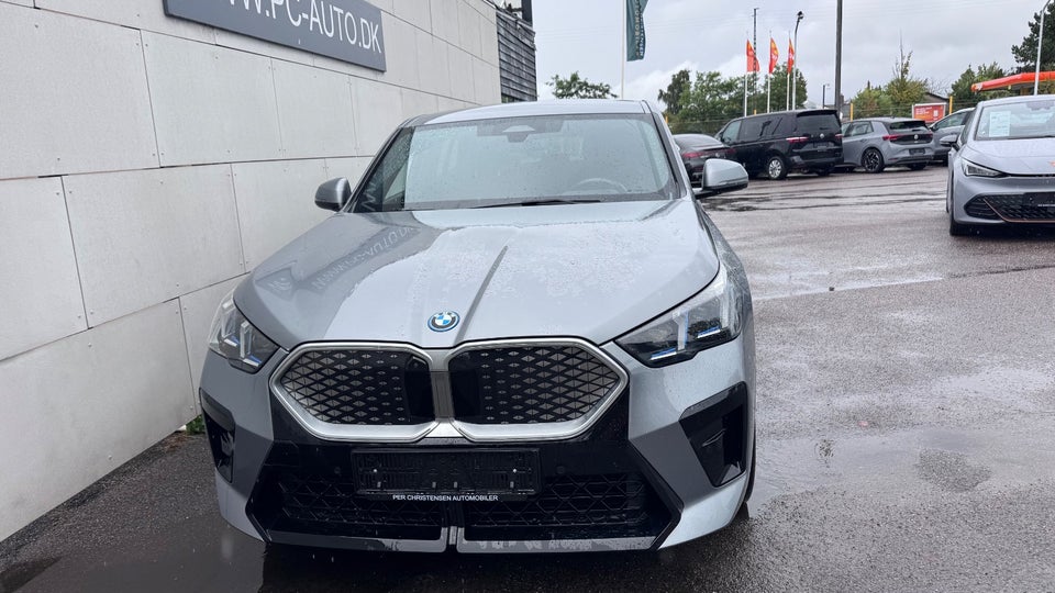 BMW iX2 eDrive20 Fully Charged M-Sport 5d