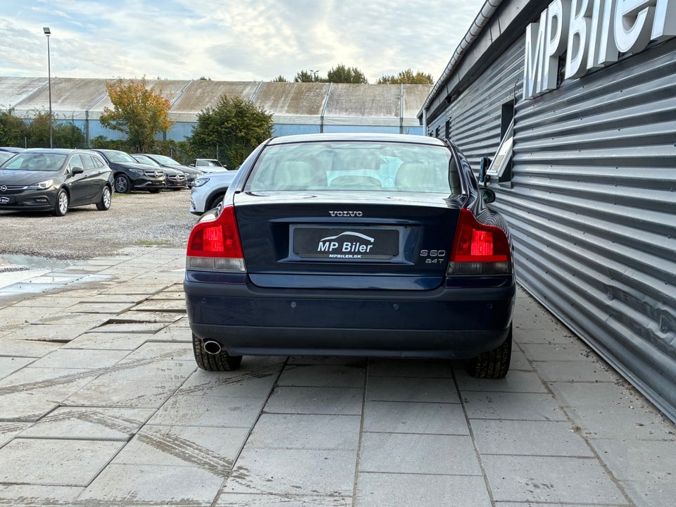 Volvo S60 2,4 T aut. 4d